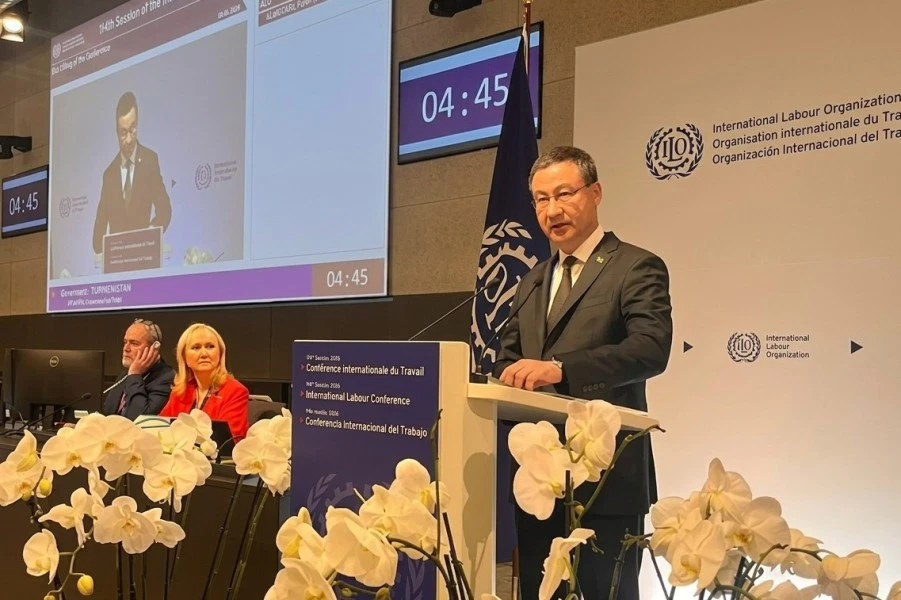 Lazy load source